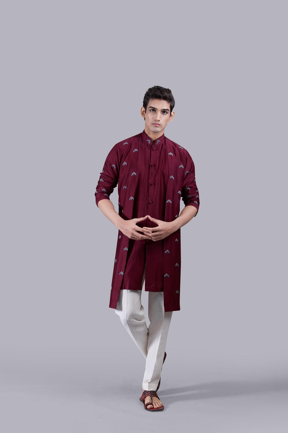 MAROON PURE LINEN THREAD WORK KURTA