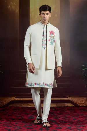 Regal Bloom Ivory Bundi Set