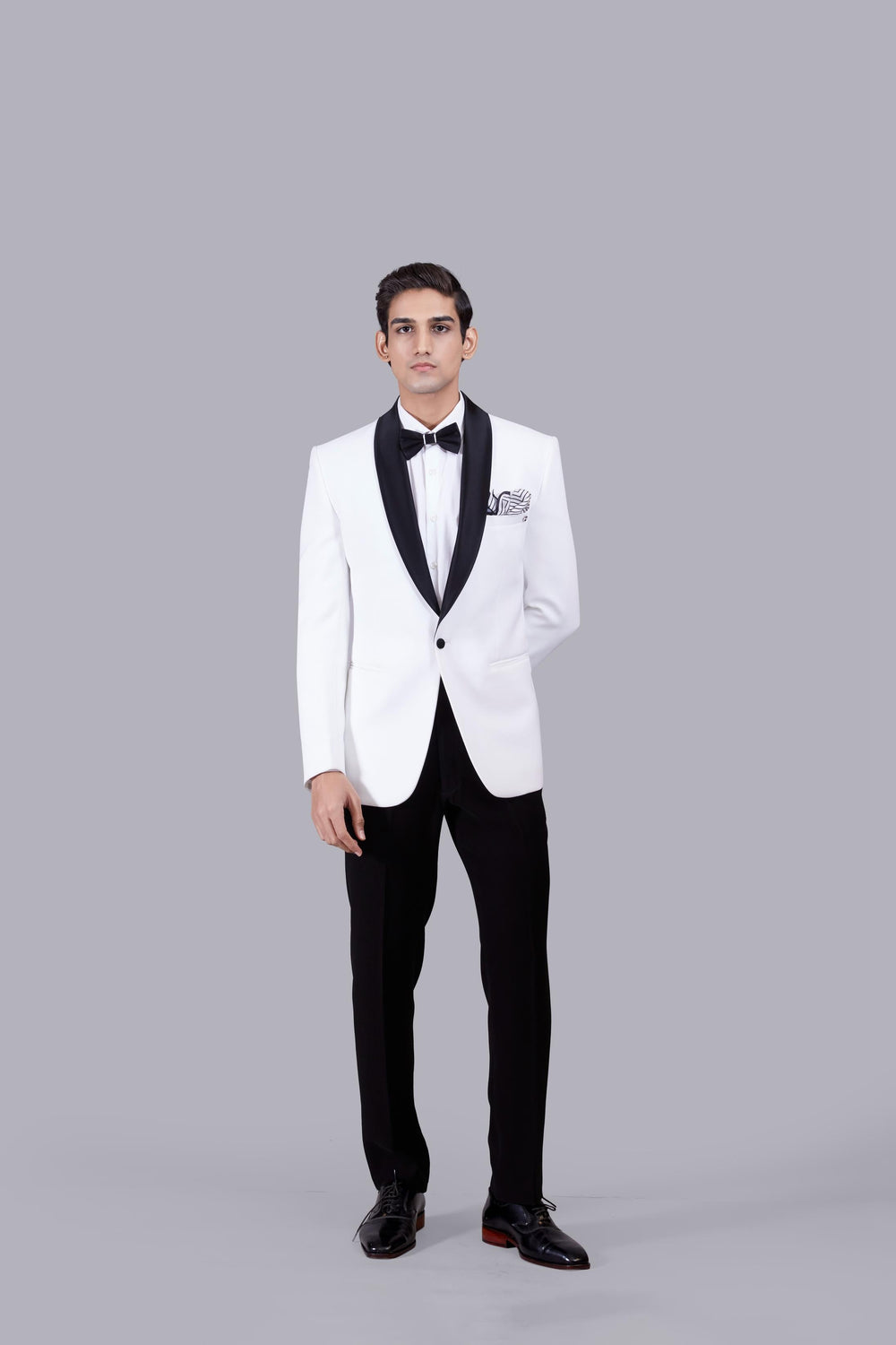 WHITE BOOMARIYO PLAIN SUIT