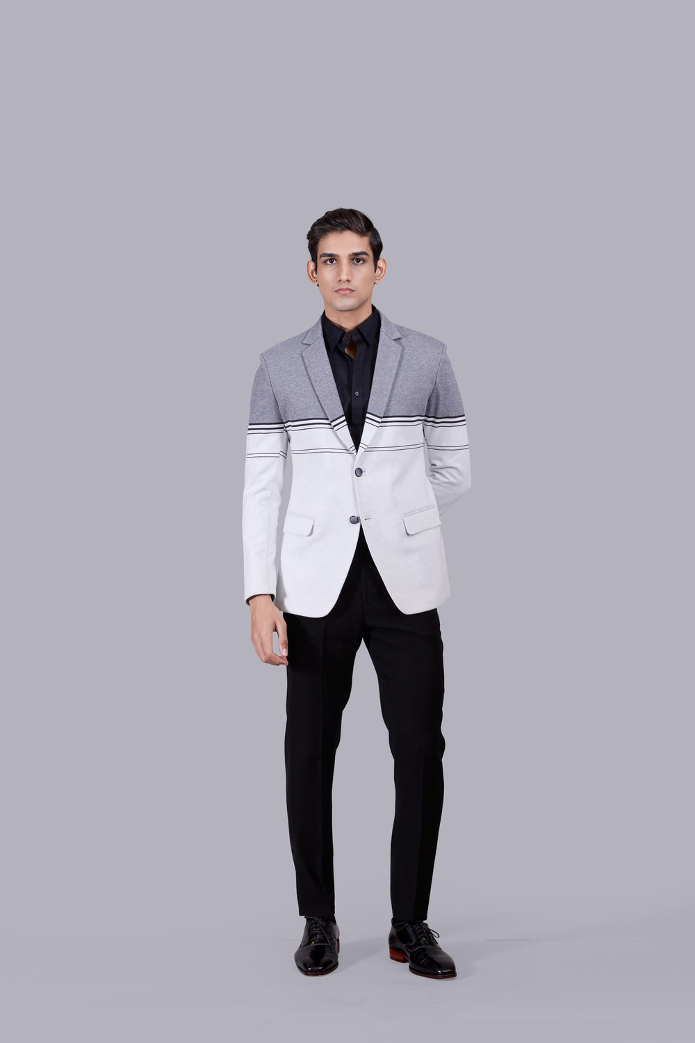 WHITE KNITTEDD LYCRAS PRINTED BLAZER