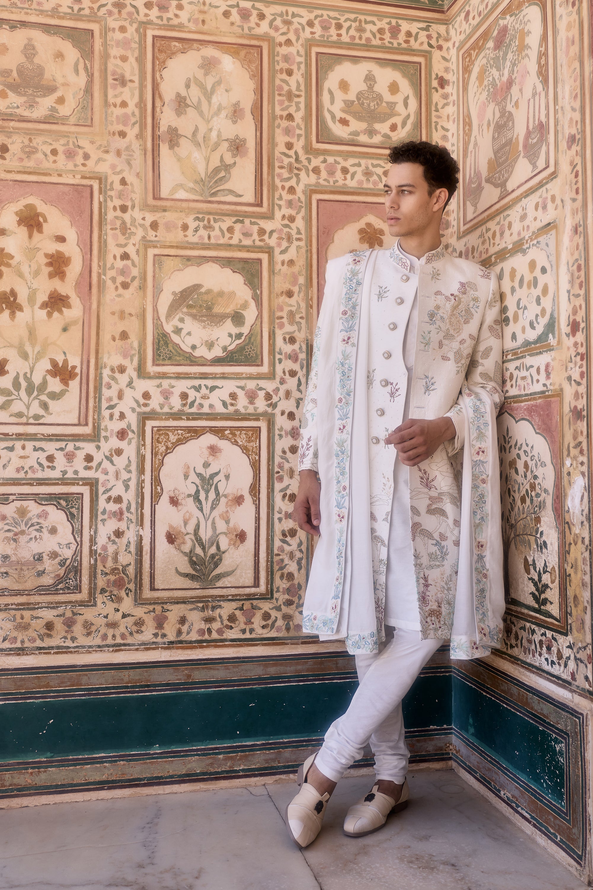 White Pure Raw Silk French Knot Zardosi Cutdana Work Sherwani